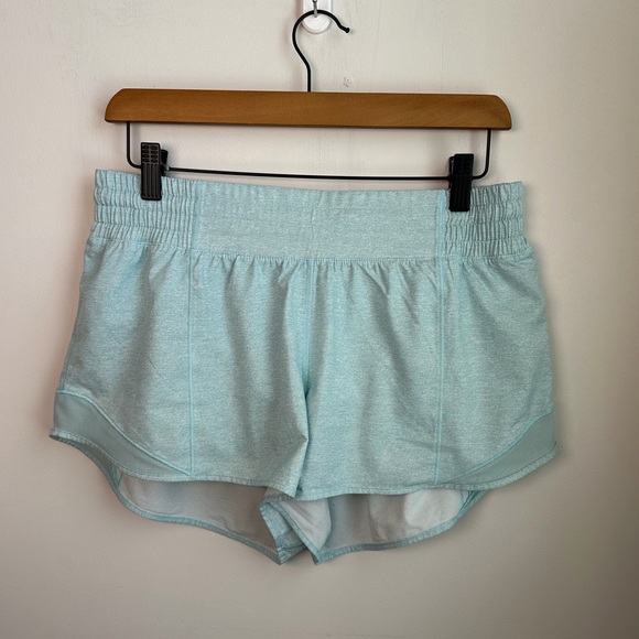 Lululemon Hotty Hot High-Rise Short 2.5" - Picture 5 of 10